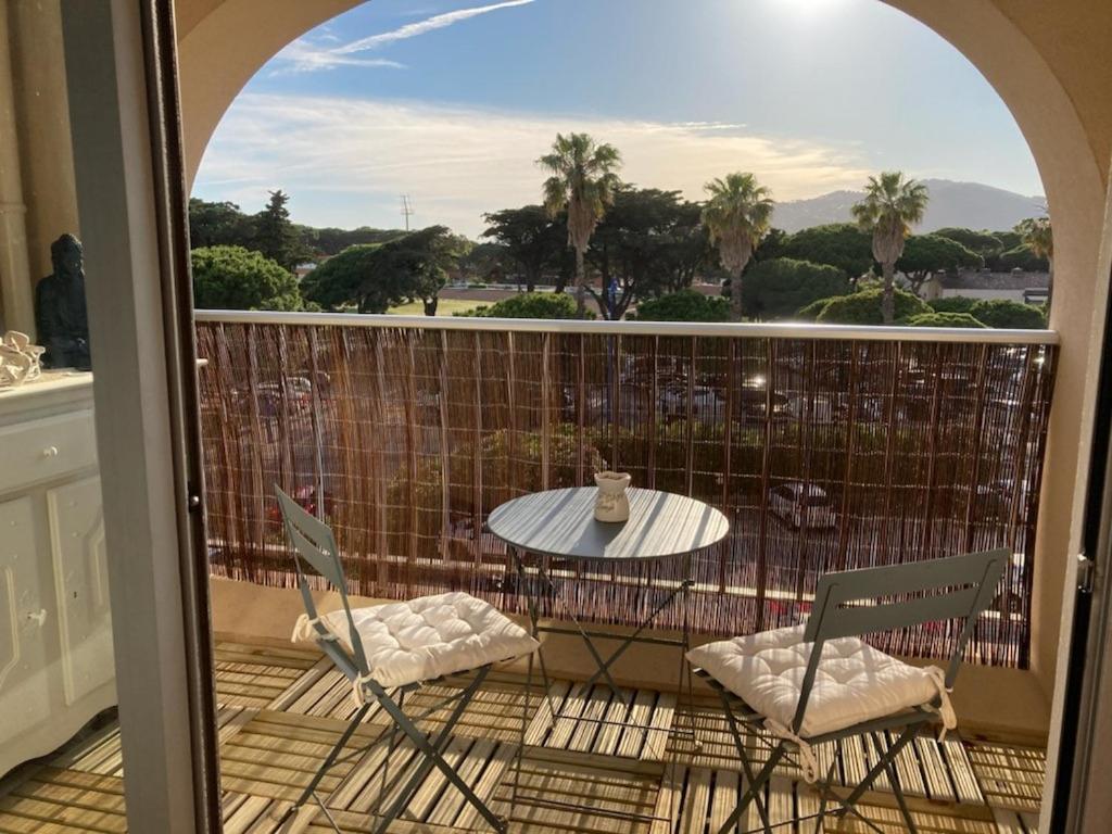 شقة Escapade Au Port Hyères المظهر الخارجي الصورة